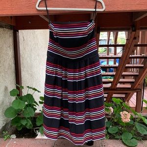 White House Black Market - size 6